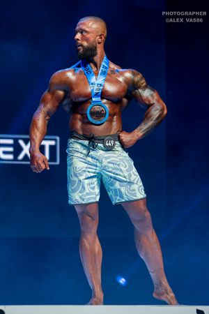 MEN'S PHYSIQUE +179